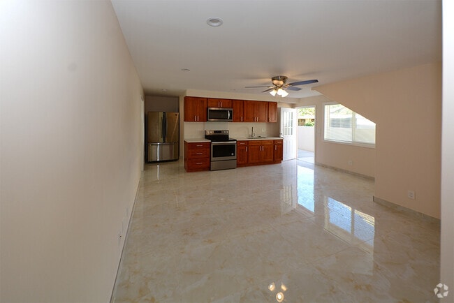 Building Photo - 3048 Hinano St