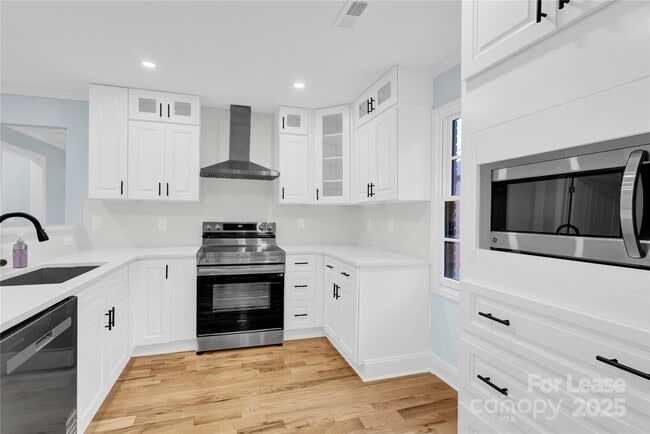 Building Photo - 1551 Merriman Ave