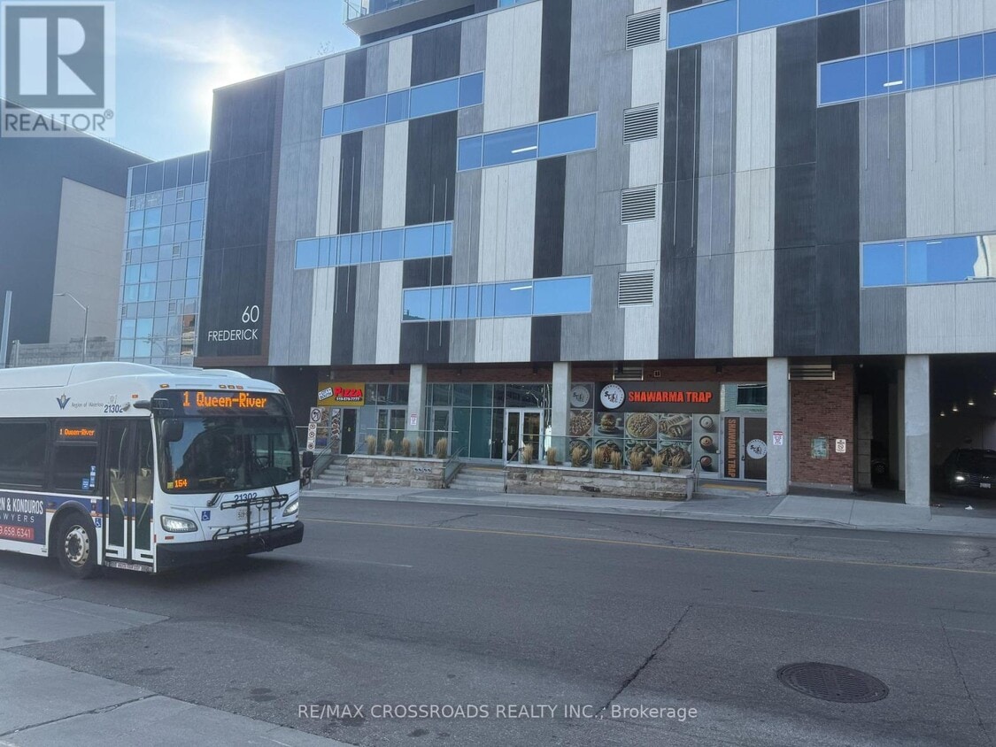 Photo du bâtiment - 60-860 Frederick St