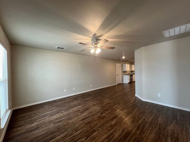 Building Photo - Available June in Frenship ISD: 3-Bedroom, 2-Bath Home!