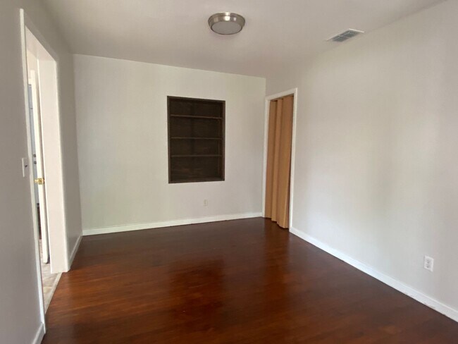 Foto del edificio - Inviting 2-Bedroom Home in Central Lakeland – Now Available!