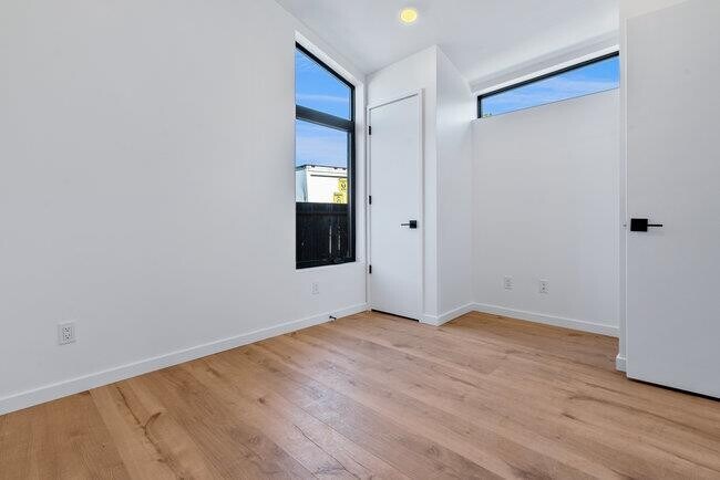 Foto del edificio - 1570 7th Ave