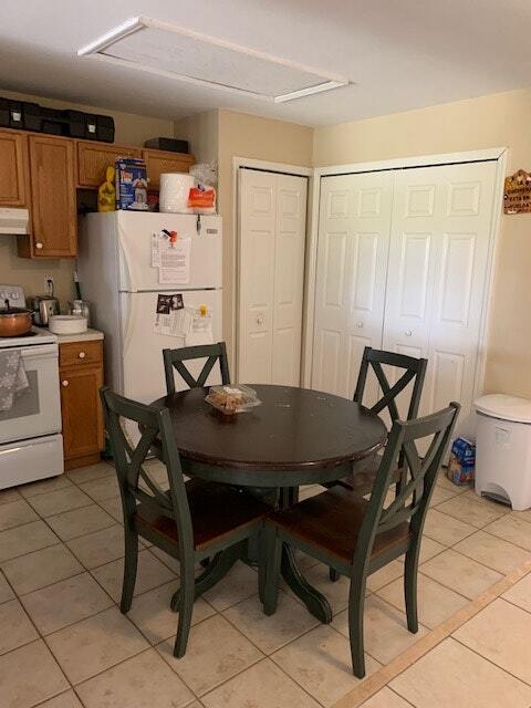 Building Photo - 4642 Golfview Boulevard, Unit 4644