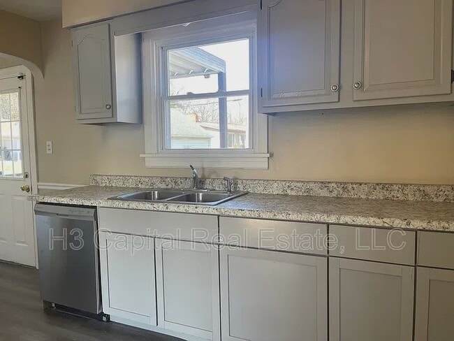 Foto del edificio - 711 N 28th St