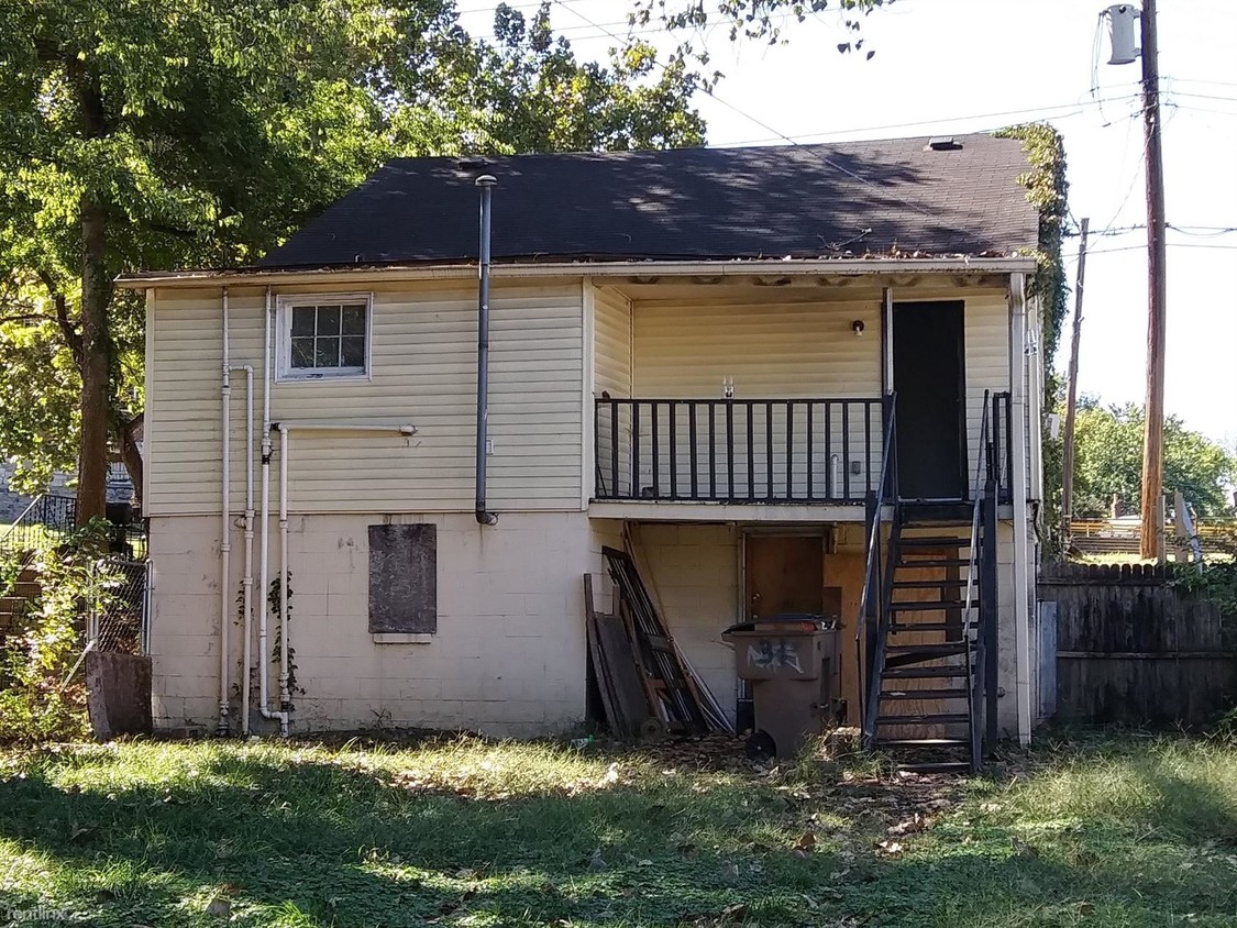Primary Photo - 2 br, 1 bath House - 31 Wharf Avenue