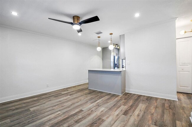 Building Photo - 777 12th Ave N