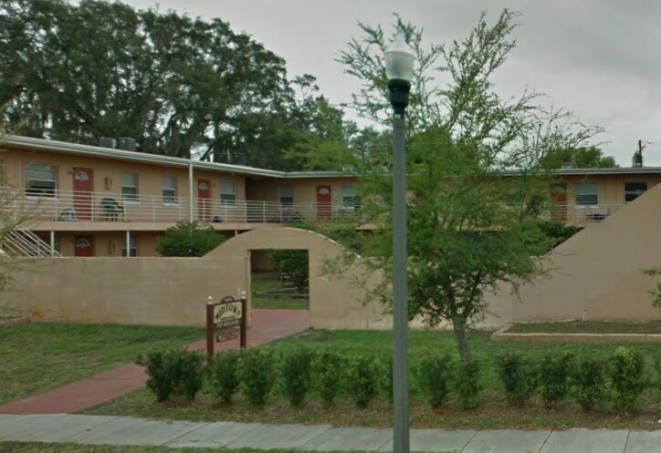 Primary Photo - Mid Town Court