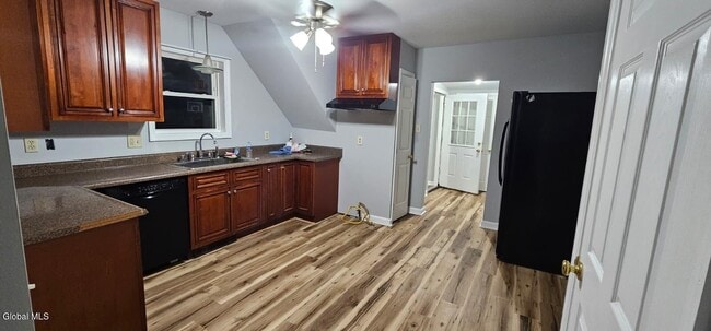 Foto del edificio - 363 Troy-Schenectady Rd