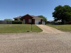 Foto principal - 3 Bedroom 1 Bath Home Available