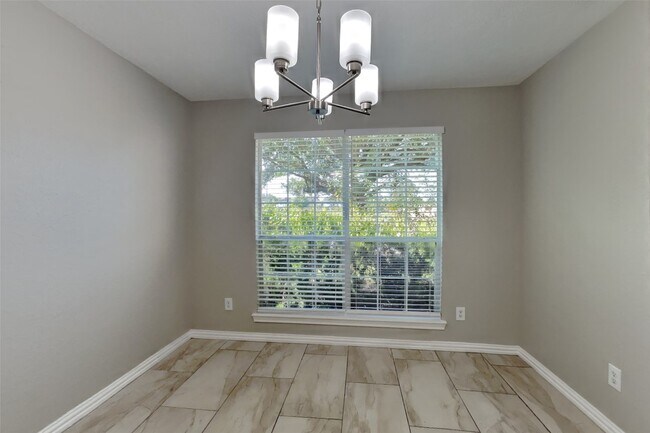 Foto del edificio - 19731 Village Ridge Dr