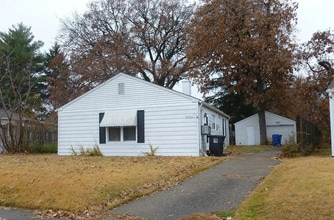 Building Photo - 3703 13th Ave