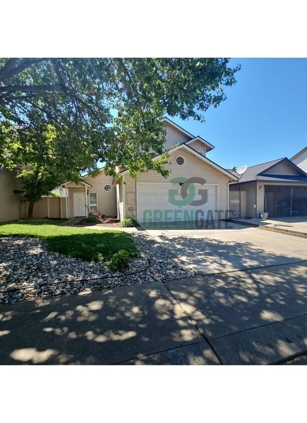 Primary Photo - Beautiful 3 BEDROOM 2.5 BATH HOME IN MODES...