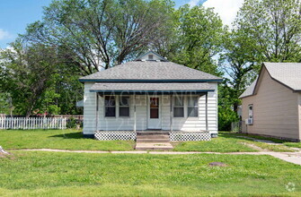 Building Photo - 1310 W 10th St