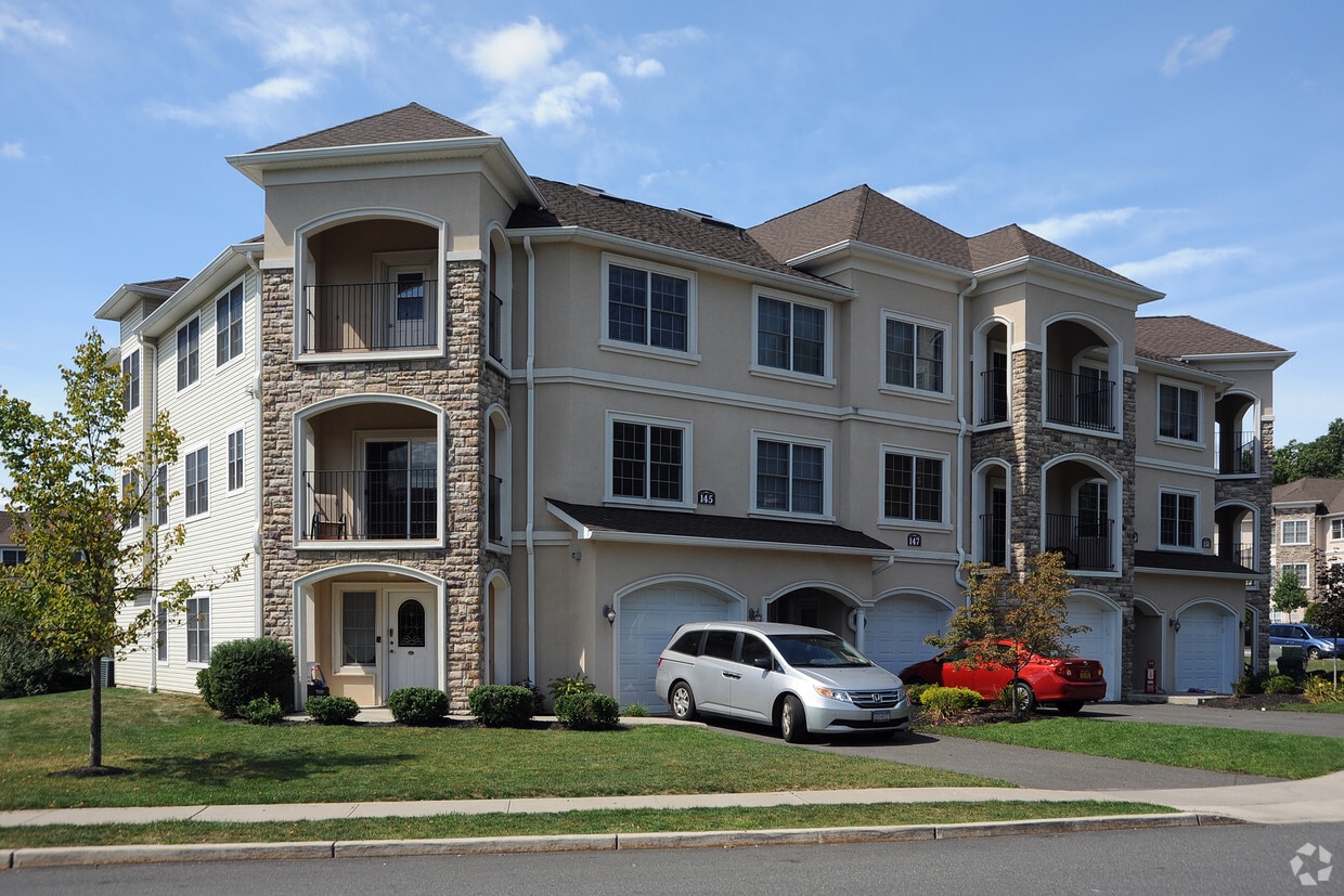 184 Bates Dr, Monsey, NY 10952 Apartments in Monsey, NY