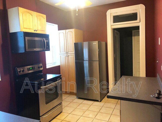 Foto del edificio - 3138 Sutton Blvd
