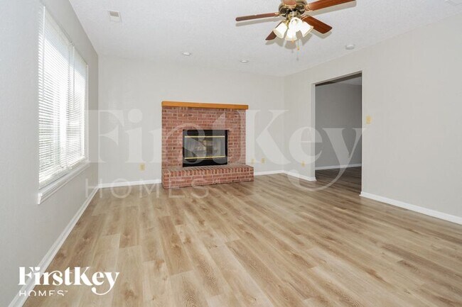 Building Photo - 6344 River Valley Way