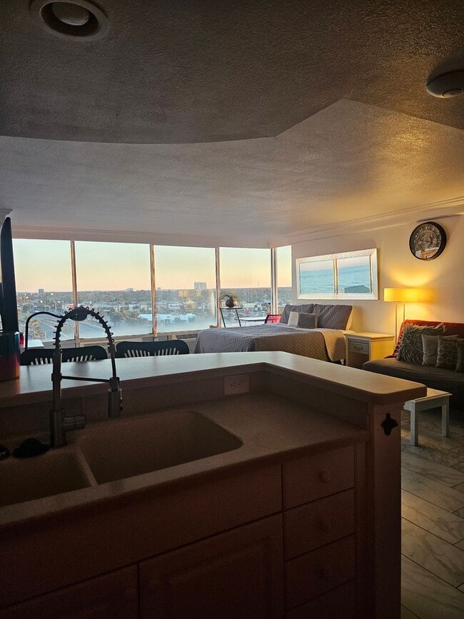 Photo - 1 BEDROOM 1 BATH CONDO