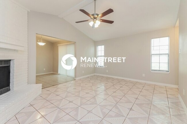 Foto del edificio - 3 Bedroom Pet-Friendly Home in IRVING, TX ...