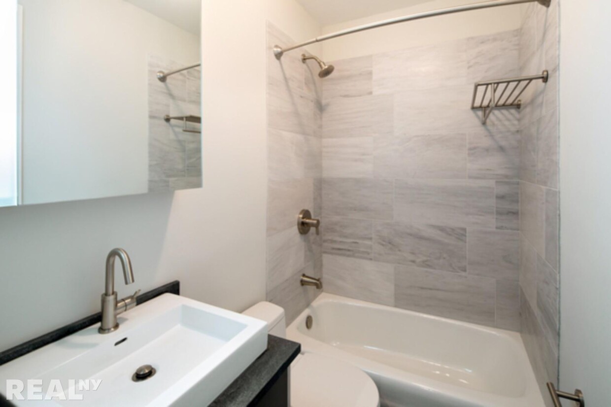Building Photo - 515 West 47th Street