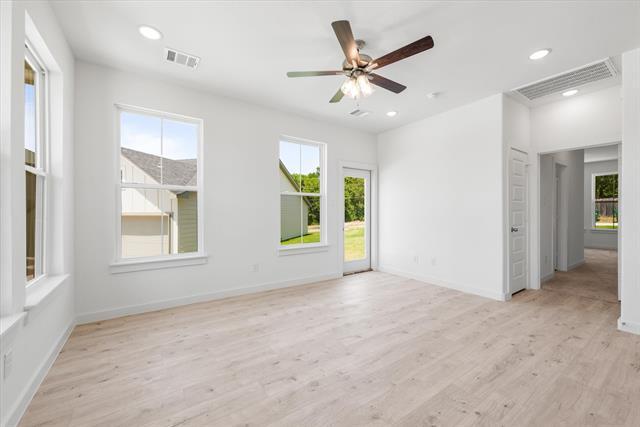 Foto del edificio - 1207 Chestnut Ct