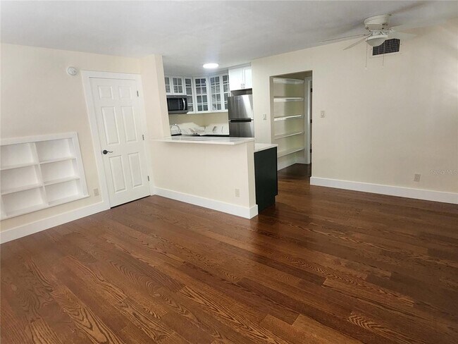 Foto del edificio - 565 Golden Gate Point