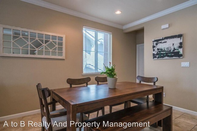 Building Photo - 3 br, 3.5 bath House - 927 Alta Mar Terrace