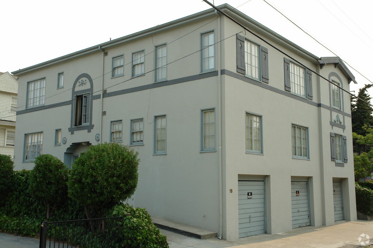 Foto del edificio - 18 Montell St