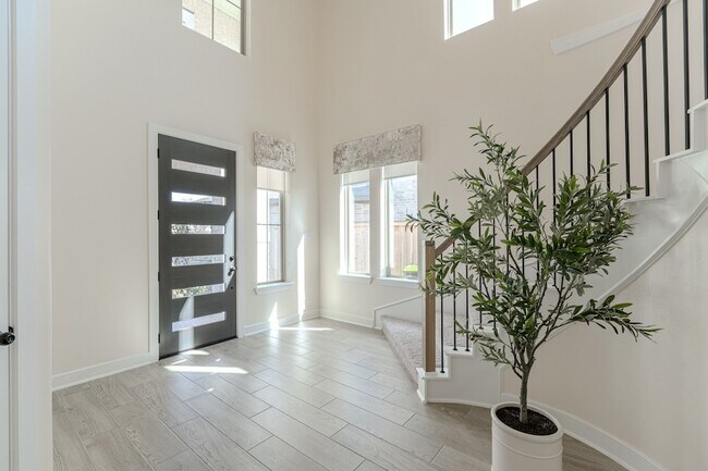 Building Photo - 102 Shining Succulent Dr