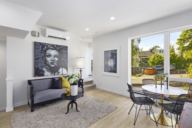 Foto del edificio - 1213 E Mercer St