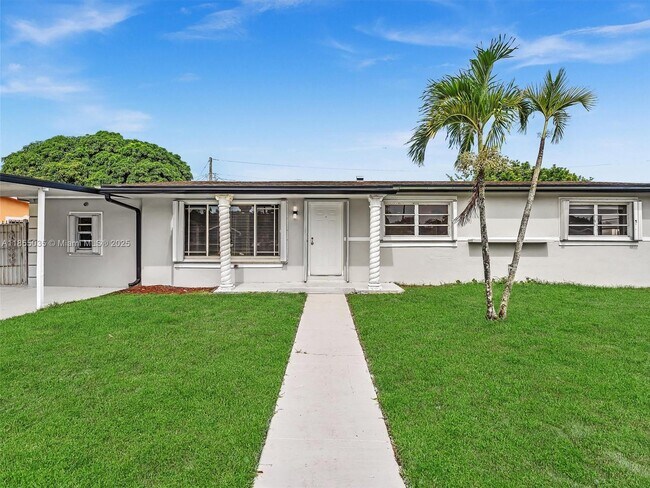 Foto del edificio - 19021 NW 23rd Ct