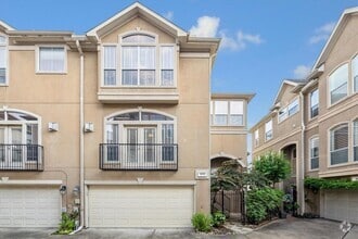 Building Photo - 107 Detering St