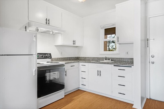 Foto del edificio - 1739 Addison St