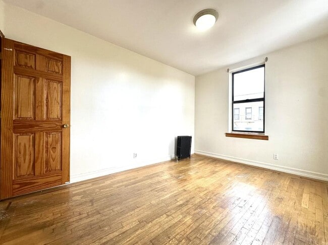 Building Photo - 2 bedroom in New York NY 10463
