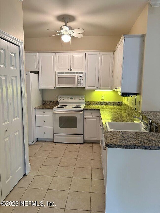 Foto del edificio - 225 Presidents Cup Way