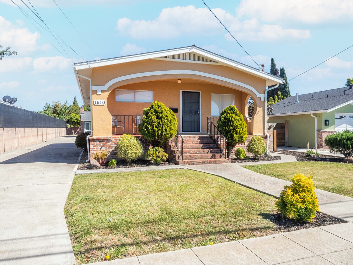 Foto principal - 1510 166th Ave