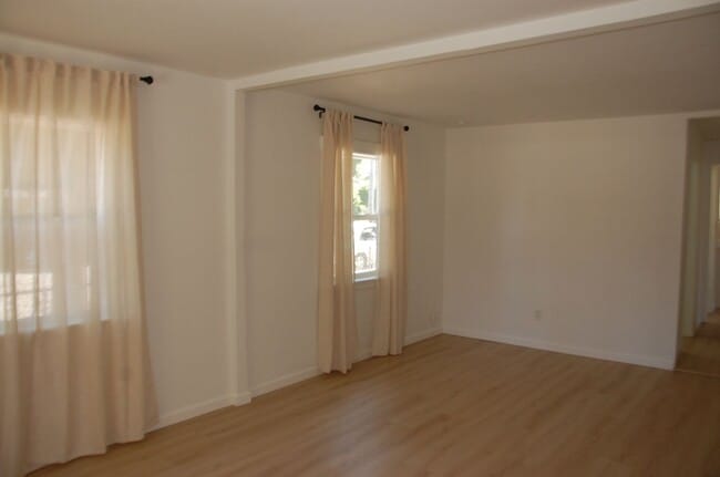 Foto del edificio - Renovated Two Bedroom House