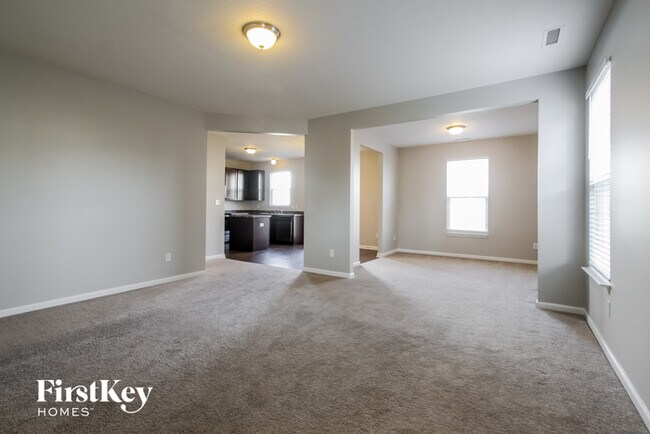 Building Photo - 4107 Little Bighorn Dr