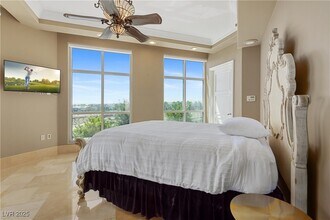 Building Photo - 9101 Alta Dr