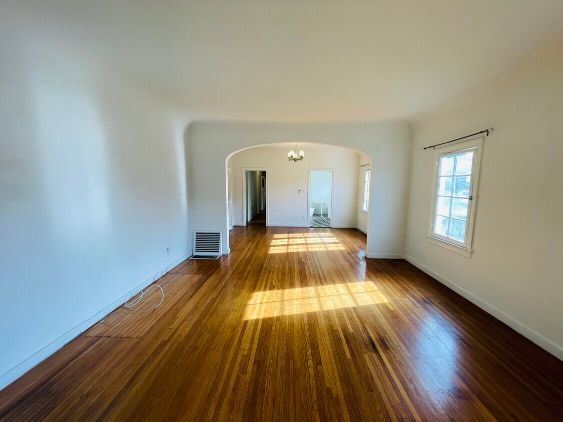 Foto principal - 900 N Alfred St