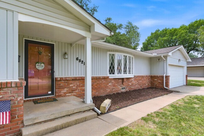 Foto del edificio - 6521 E Farmview St