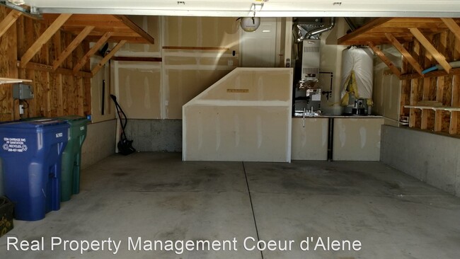 Foto del edificio - 3 br, 2 bath House - 4505 W Princetown Ln.