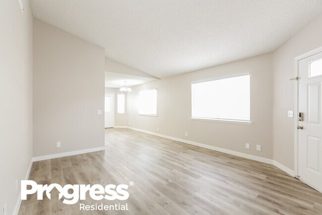Foto del edificio - 917 Vantage Point Rd