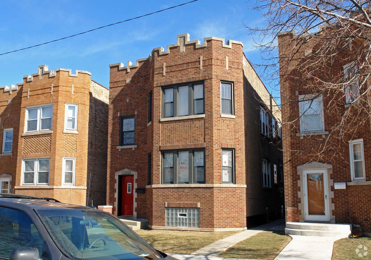 Primary Photo - 6333 S Keating Ave