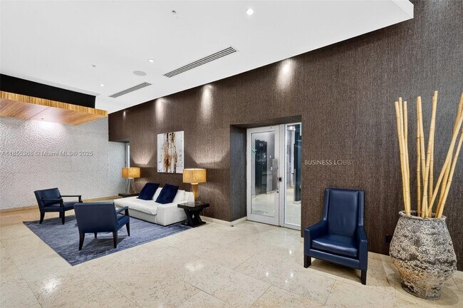 Foto del edificio - 60 SW 13th St