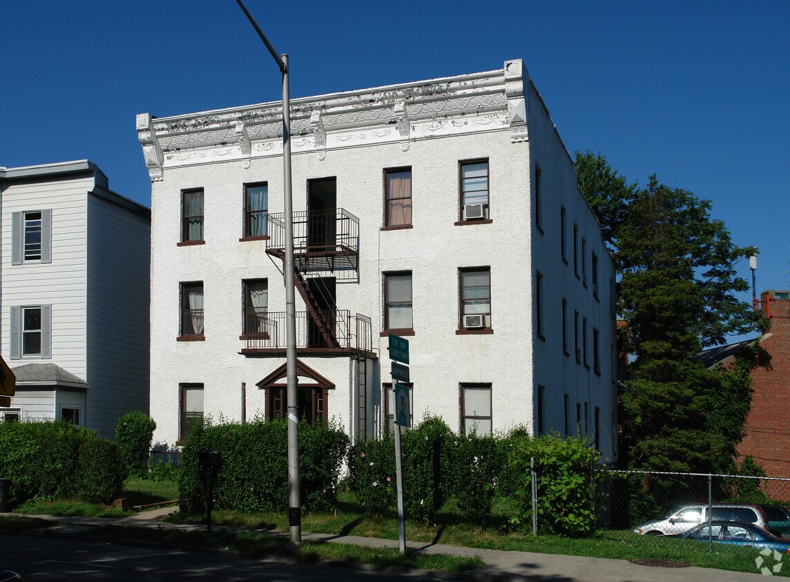 255 Broadway, Tarrytown, NY 10591 Apartments Tarrytown, NY
