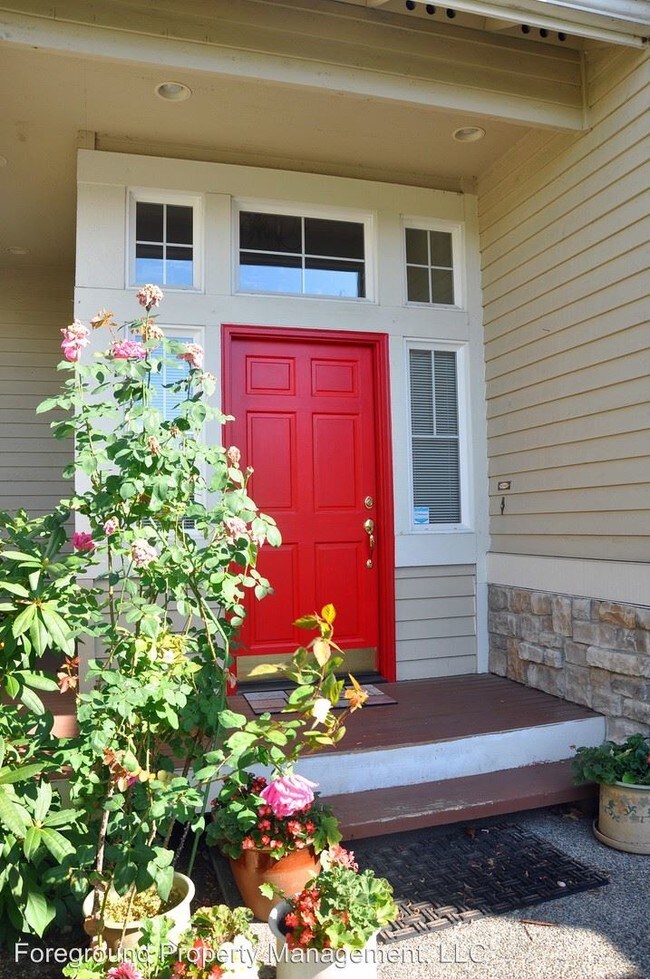 Building Photo - 3 br, 2.5 bath House - 12428 83rd Place NE