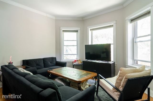 Foto del edificio - 534 W Cornelia Ave