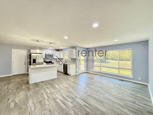 Building Photo - 33 Brumby Rd