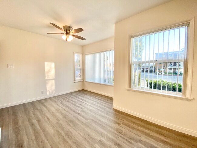 Building Photo - 12341 Riverside Dr