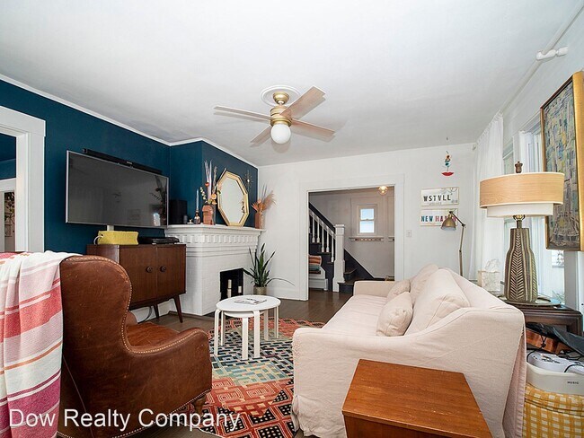 Building Photo - 3 br, 2 bath House - 1562 Whitney Ave